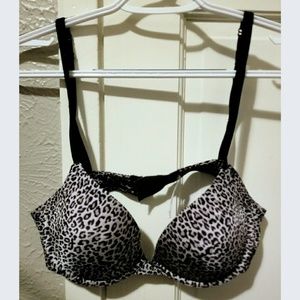 Wonderbra Cheetah Print Padded Bra 34C
